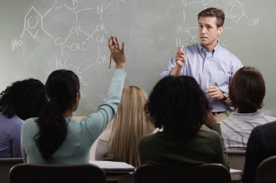Peluang dan Tantangan Karir Pendidikan 2025